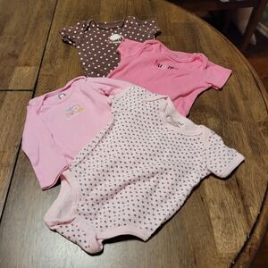 Set Of 4 Pink Baby 1 Piece Bodysuits. 3-9 Mos  See Below For Sizes And Makers.